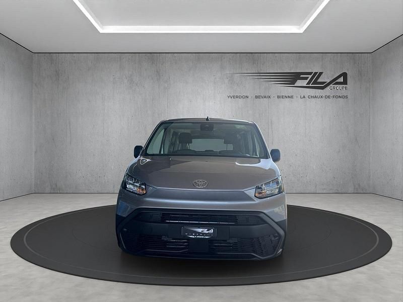 Neu Toyota Proace Verso City 131 PS (96 kW) 2025 Kombi