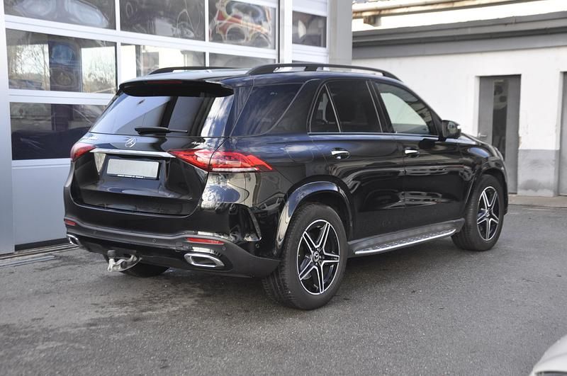 Gebraucht Mercedes GLE400 330 PS (242 kW) 2021