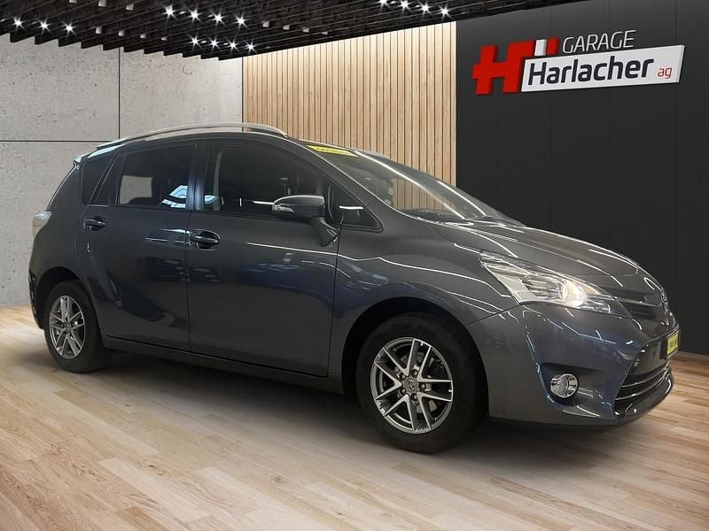 Gebraucht Toyota Verso Trend 147 PS (108 kW) 2015 Van / Kleinbus