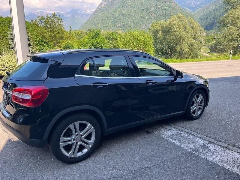 Gebraucht Mercedes GLA200 AMG line 136 PS (100 kW) 2014 SUV