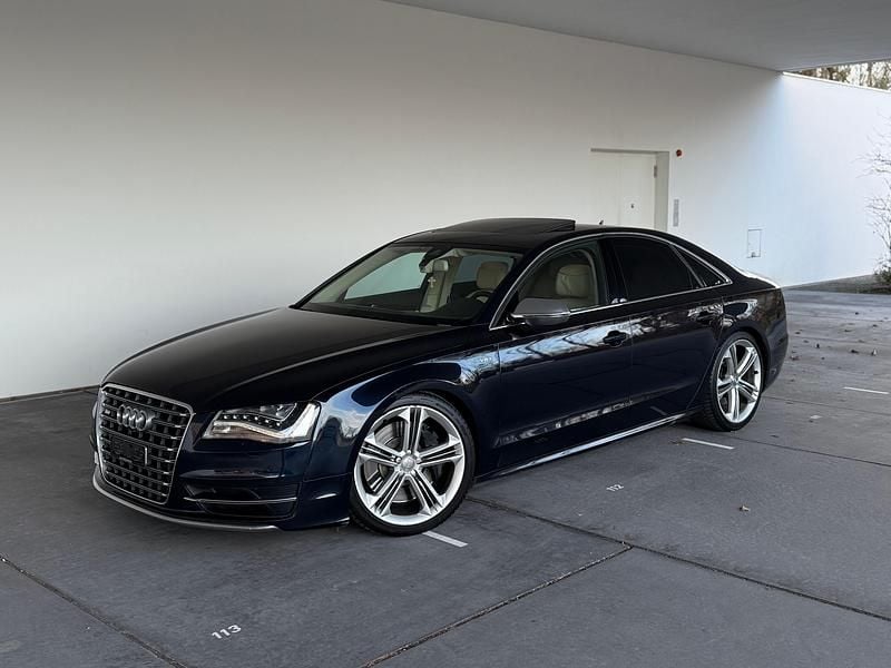 Gebraucht Audi S8 520 PS (382 kW) 2012 Limousine