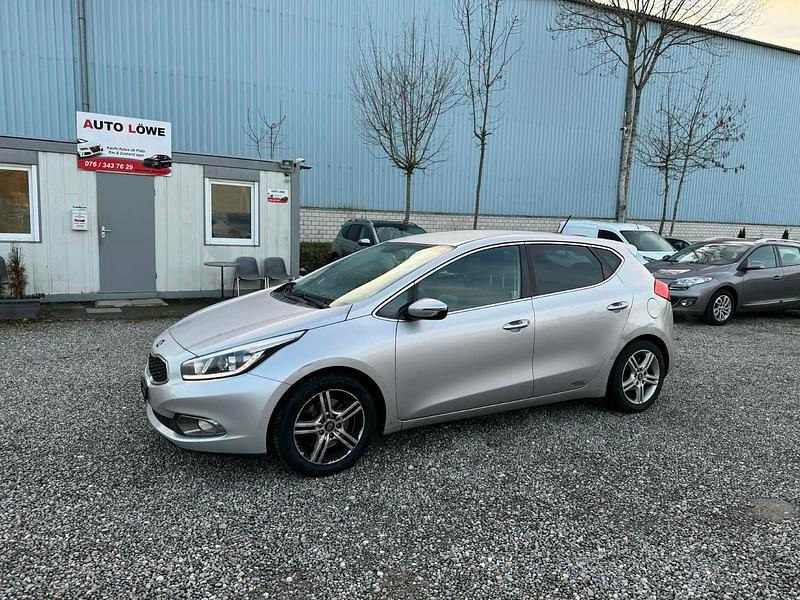 Gebraucht Kia Ceed 90 PS (66 kW) 2015 Kleinwagen