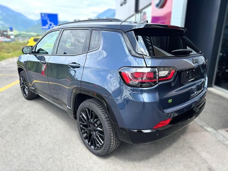 Gebraucht Jeep Compass 130 PS (95 kW) 2024 SUV