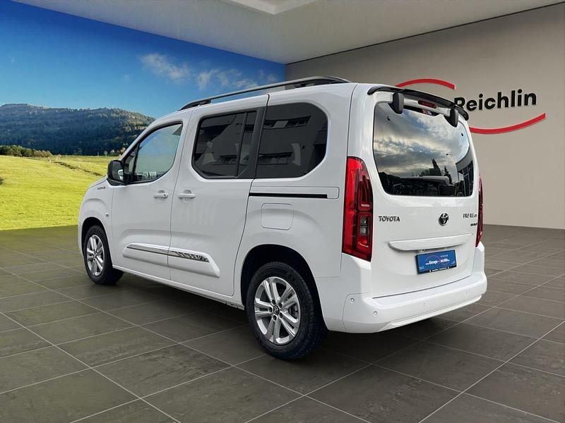 Neu Toyota Proace Verso City 100 kW (136 PS) 2025 Kombi
