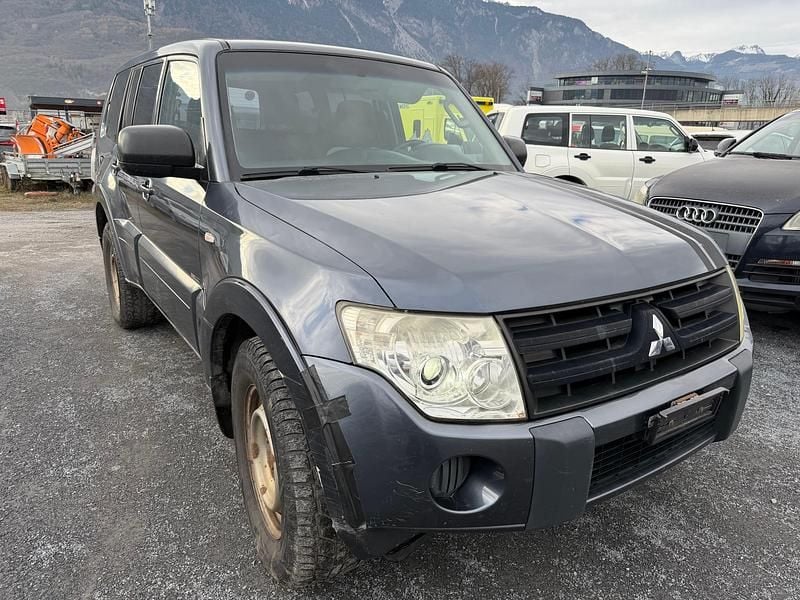 Gebraucht Mitsubishi Pajero 200 PS (147 kW) 2010 SUV