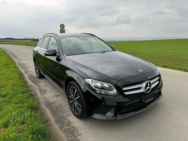 Gebraucht Mercedes C220 194 PS (142 kW) 2019 Kombi