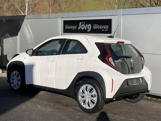 Gebraucht Toyota Aygo X Comfort 72 PS (52 kW) 2024 Weiss SUV