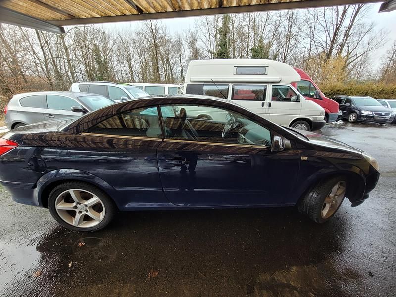 Gebraucht Opel Astra Enjoy 140 PS (102 kW) 2007