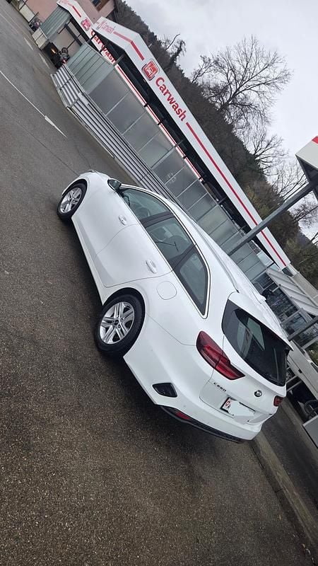 Gebraucht 2020 Kia Ceed Sportswagon Kombi | CHF 12’400 (Superpreis) - Bild 1/4