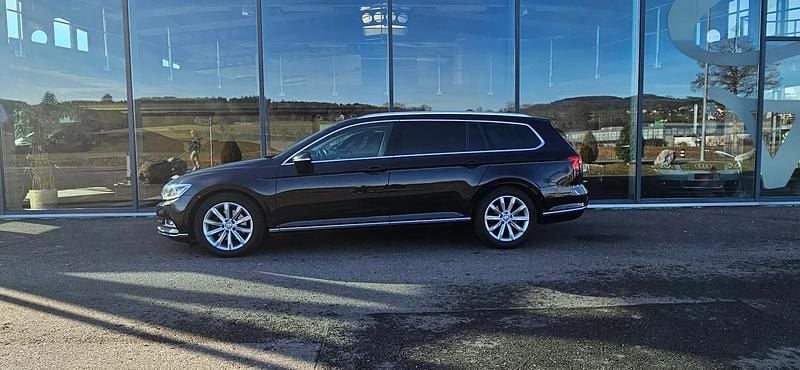 Gebraucht VW Passat Highline 150 PS (110 kW) 2015 Kombi