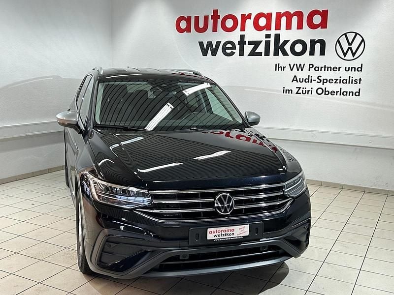 Gebraucht VW Tiguan Allspace Life 150 PS (110 kW) 2022 Schwarz SUV