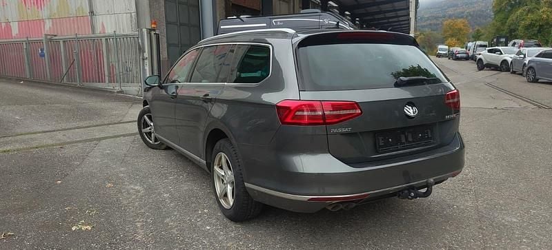 Gebraucht VW Passat Highline 190 PS (139 kW) 2015 Kombi