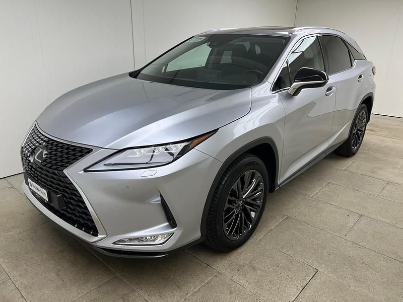 Gebraucht Lexus RX300 238 PS (175 kW) 2022 Silber SUV