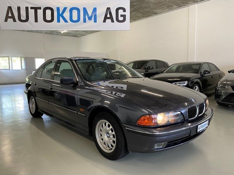 Grau Gebraucht 1996 BMW 520 Limousine | CHF 7’000 - Bild 1/4