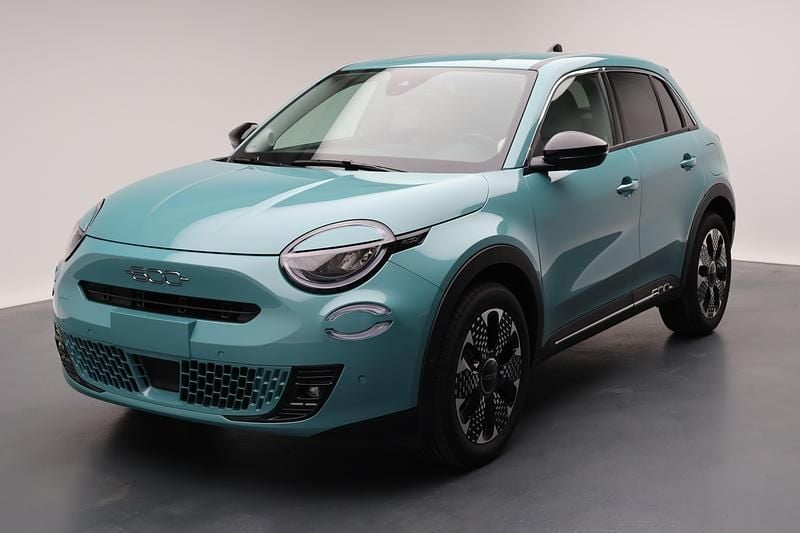 Blau Gebraucht 2024 Fiat 600 La Prima SUV | CHF 36’900 (Etwas zu teuer) - Bild 1/4