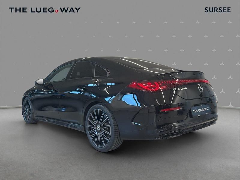 Gebraucht Mercedes CLA200 163 PS (119 kW) 2026 Schwarz Coupé