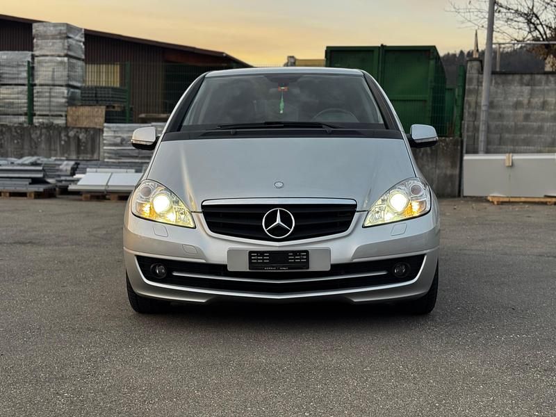 Gebraucht Mercedes A180 115 PS (84 kW) 2010