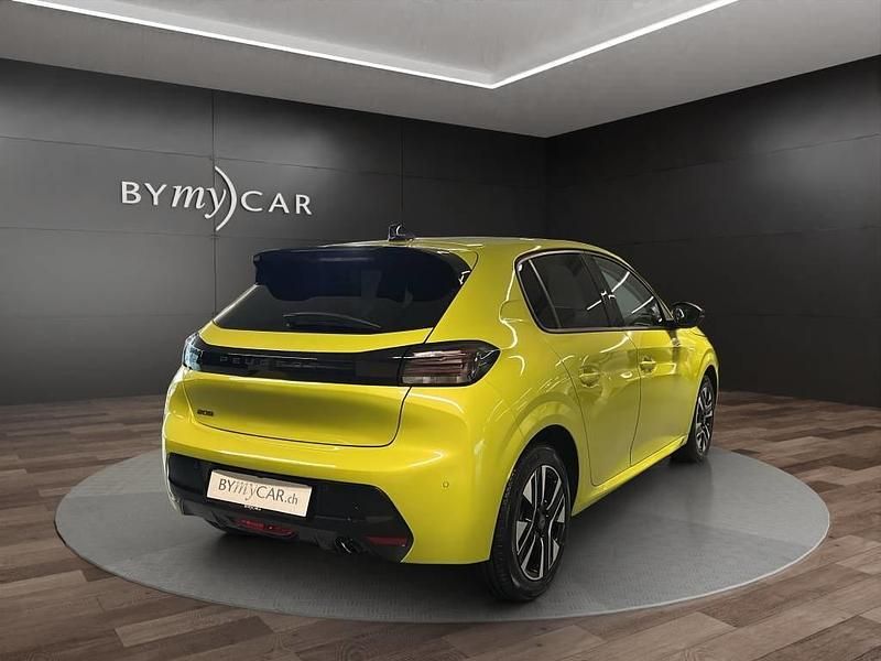 Neu Peugeot 208 Allure 100 PS (73 kW) 2025 Gelb Kleinwagen