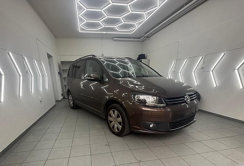Gebraucht 2013 VW Touran Comfortline Van / Kleinbus | CHF 7’900 (Guter Preis) - Bild 1/4
