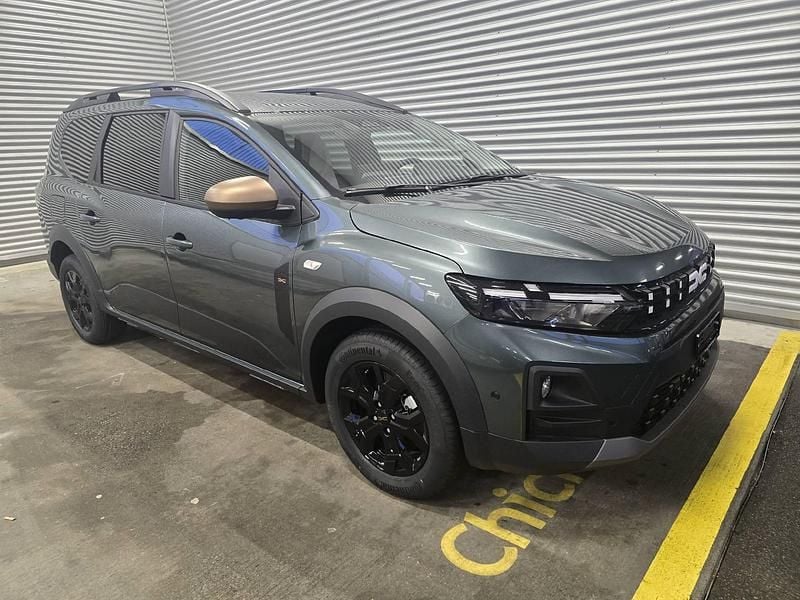 Neu Dacia Jogger Extreme 156 PS (114 kW) 2026 Grün Van / Kleinbus