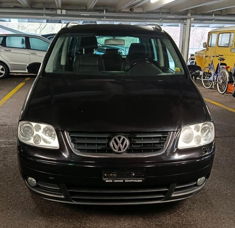 Gebraucht 2005 VW Touran Highline Van / Kleinbus | CHF 1’599 (Guter Preis) - Bild 1/4