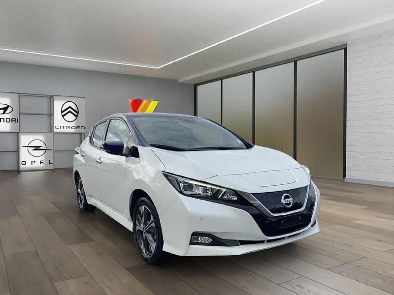 Gebraucht Nissan Leaf Tekna 159 kW (217 PS) 2025 Weiss Kleinwagen