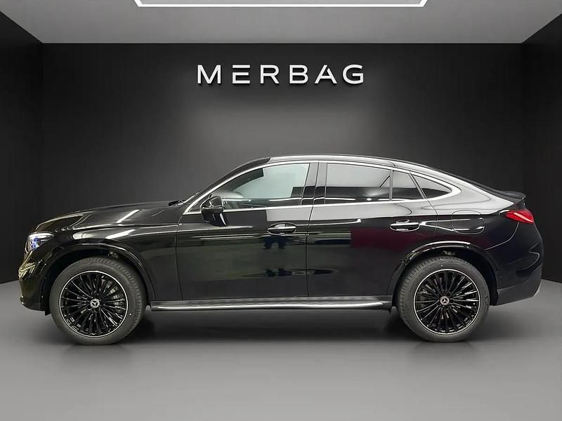 Neu Mercedes GLC300 197 PS (144 kW) 2025 Schwarz Coupé