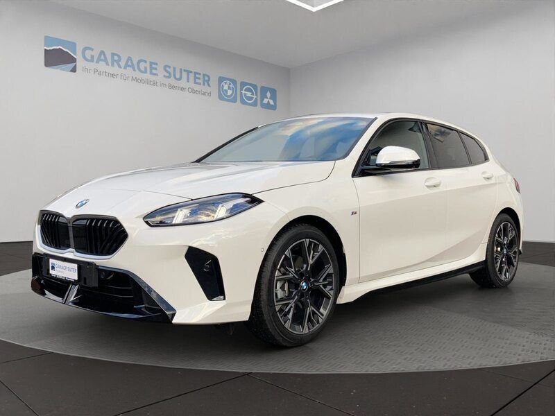 Weiss Gebraucht 2024 BMW 120 Performance Kleinwagen | CHF 45’800 - Bild 1/4