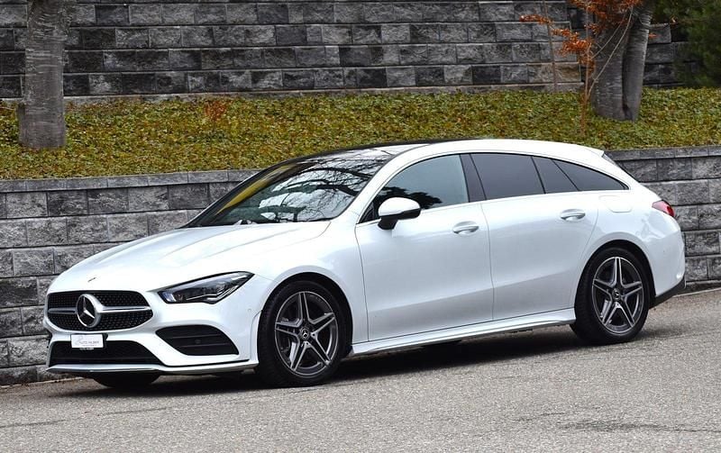 Gebraucht Mercedes CLA250 Shooting Brake AMG line 224 PS (164 kW) 2022 Kombi