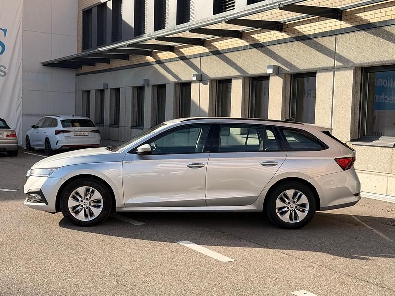Gebraucht Skoda Octavia Ambition 115 PS (84 kW) 2021 Kombi