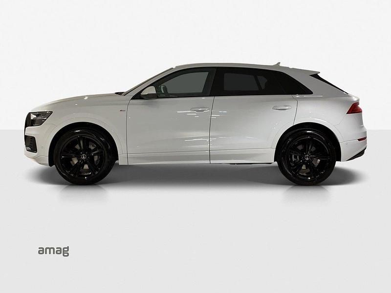 Gebraucht Audi Q8 Ambiente 286 PS (210 kW) 2022 SUV