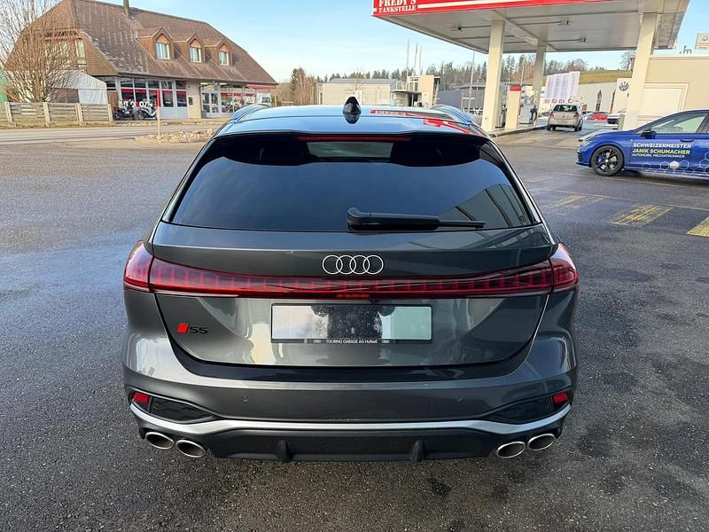 Gebraucht Audi S5 Ambiente 368 PS (270 kW) 2025 Grau Kombi