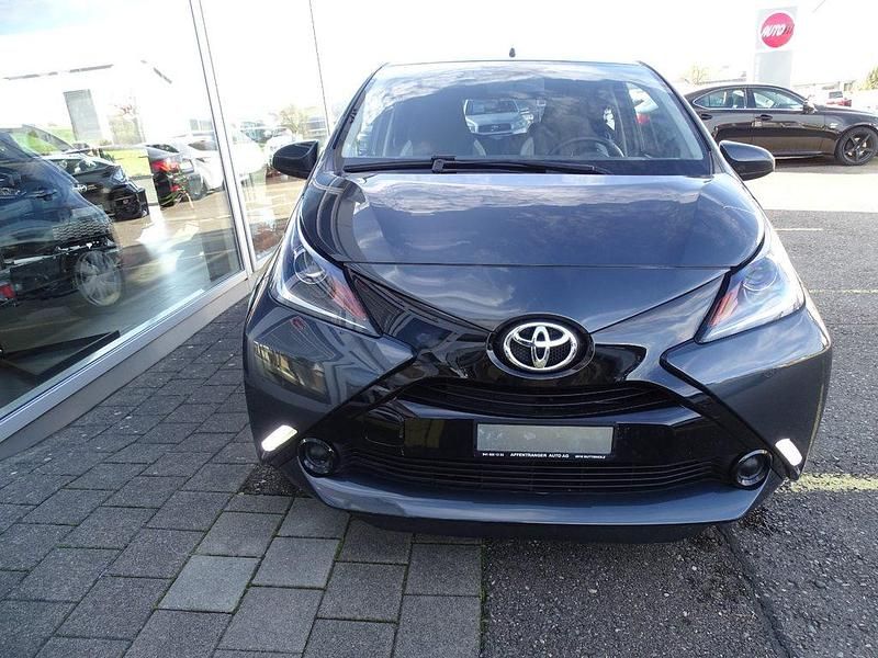Gebraucht 2015 Toyota Aygo X-play Kleinwagen | CHF 8’900 (Etwas zu teuer) - Bild 1/4