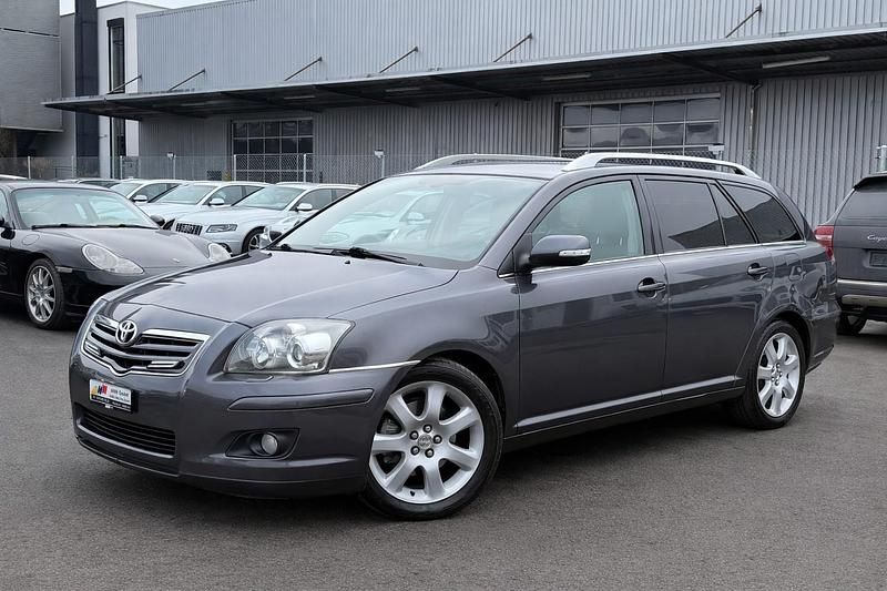 Gebraucht Toyota Avensis Sol 163 PS (119 kW) 2008