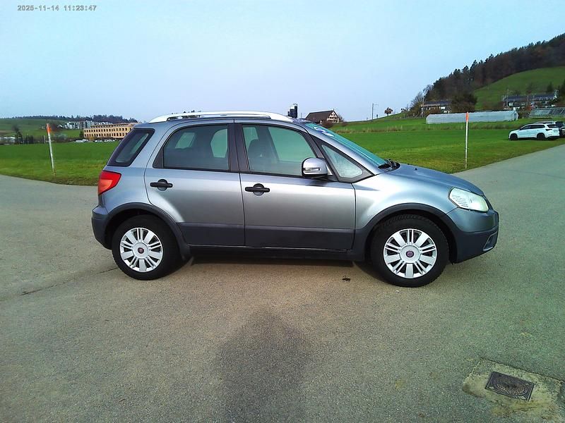 Gebraucht Fiat Sedici Dynamic 120 PS (88 kW) 2012 SUV