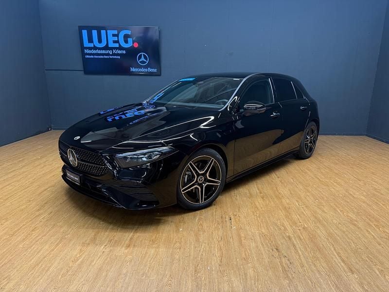 Gebraucht Mercedes A200 AMG 163 PS (119 kW) 2025 Limousine