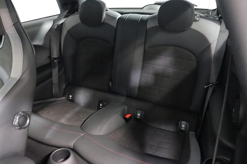 Gebraucht Mini John Cooper Works 231 PS (169 kW) 2020 Grün Kleinwagen