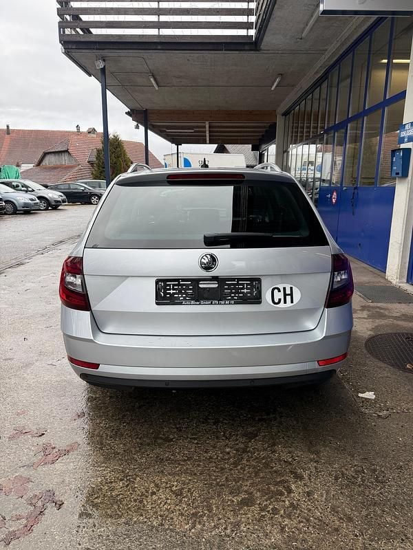 Gebraucht Skoda Octavia LAURIN & KLEMENT 184 PS (135 kW) 2017 Kombi