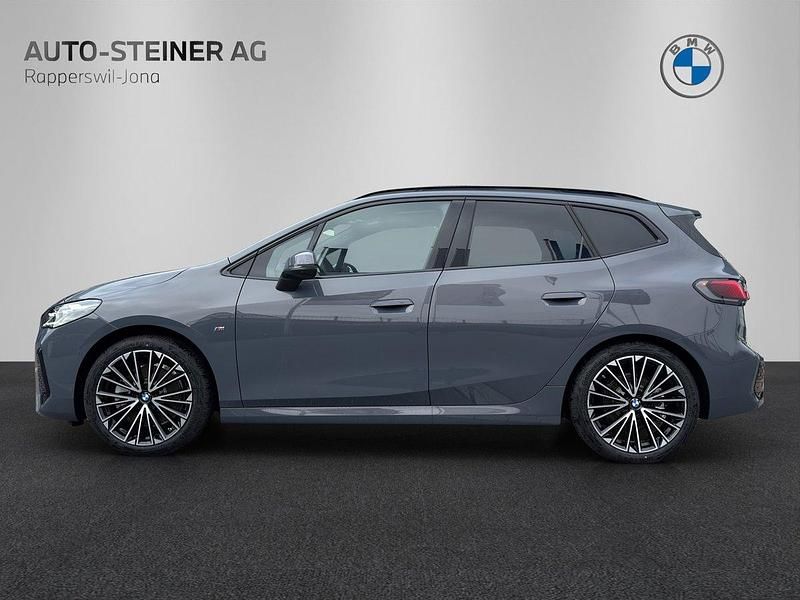 Gebraucht BMW 223 Active Tourer M Sport 204 PS (150 kW) 2024 Van / Kleinbus