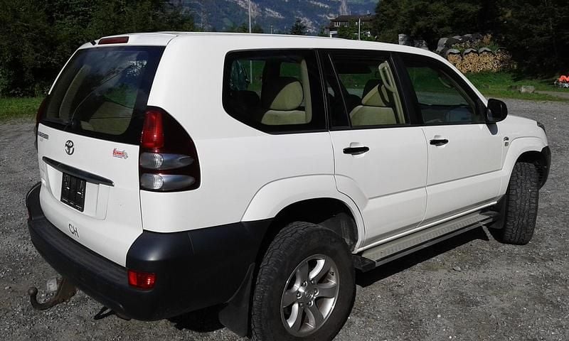 Gebraucht 2003 Toyota Land Cruiser Sol SUV | CHF 10’890 - Bild 1/4