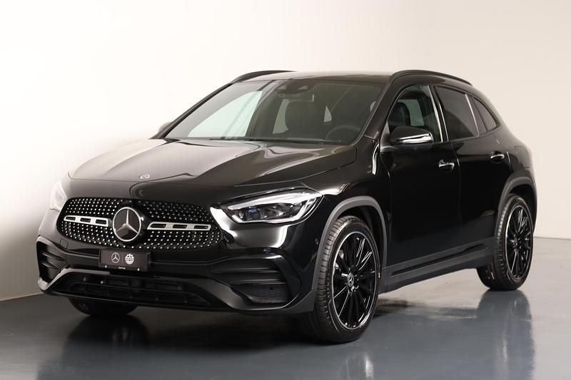 Gebraucht Mercedes GLA220 AMG line 190 PS (139 kW) 2023 Schwarz SUV