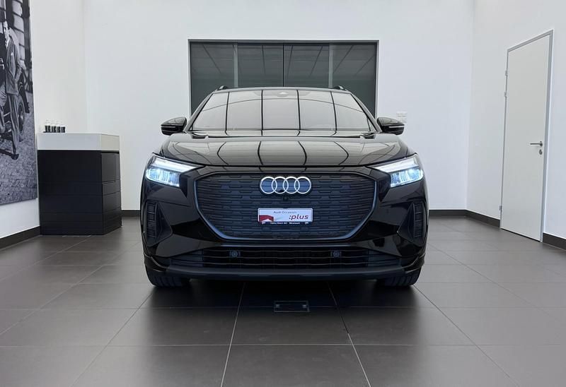 Gebraucht Audi Q4 e-tron Comfort 219 kW (299 PS) 2023 Schwarz SUV