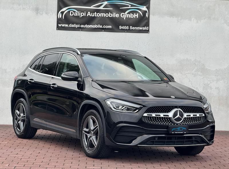 Gebraucht Mercedes GLA250 AMG line 217 PS (159 kW) 2021 SUV