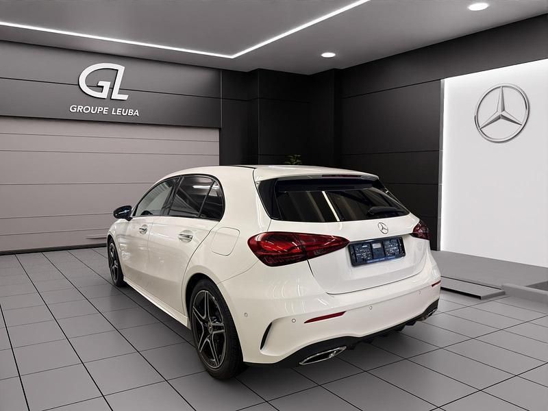 Gebraucht Mercedes A200 Night 162 PS (119 kW) 2025 Weiss Limousine