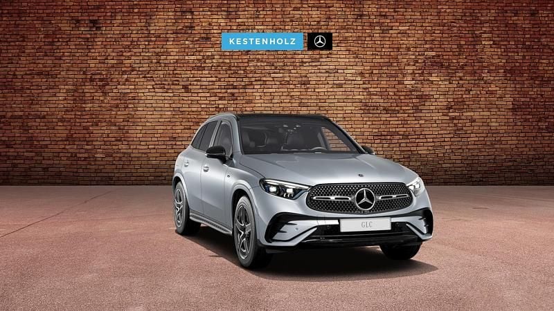 Gebraucht Mercedes GLC300e 335 PS (246 kW) 2025 Silber SUV