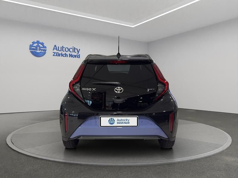 Neu Toyota Aygo X Style 116 PS (85 kW) 2025 Violett SUV