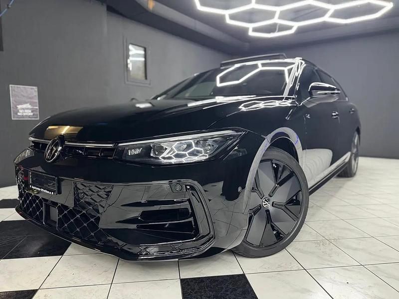 Neu VW Passat R-line 266 PS (195 kW) 2025 Schwarz Kombi