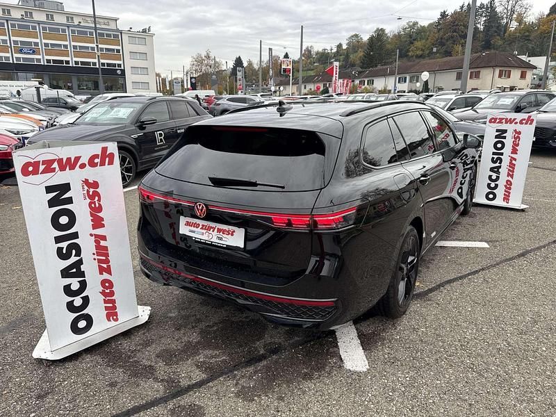 Gebraucht VW Passat R-line 266 PS (195 kW) 2025 Kombi