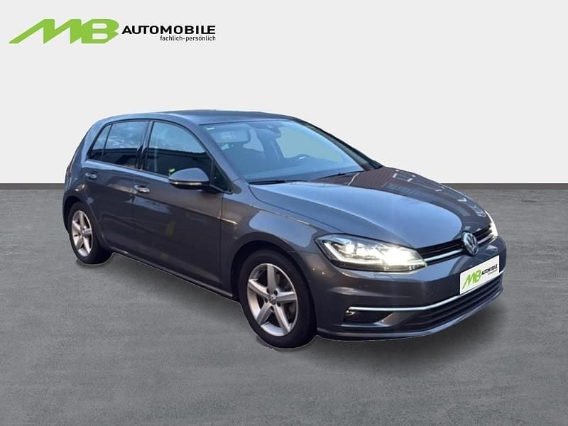 Gebraucht VW Golf VII Comfortline 150 PS (110 kW) 2019 Grau Limousine