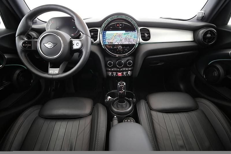 Gebraucht Mini Cooper S 178 PS (130 kW) 2023 Schwarz Kleinwagen